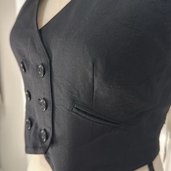 BCBG size small halter vest. - Picture 4 of 4